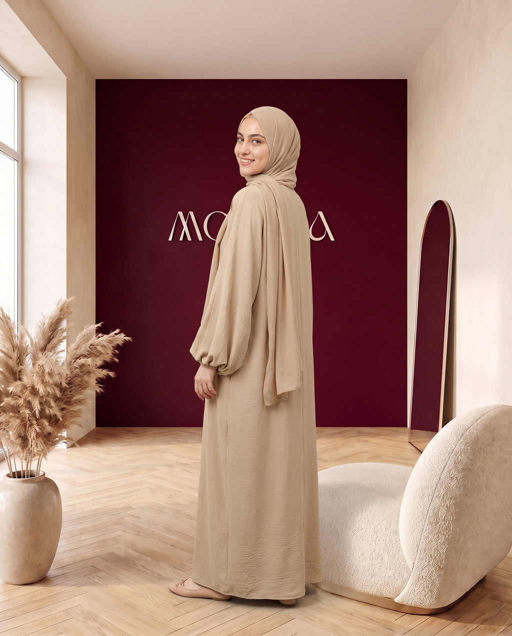 Crinkle-Abaya mit Schal Sand – Rückenansicht